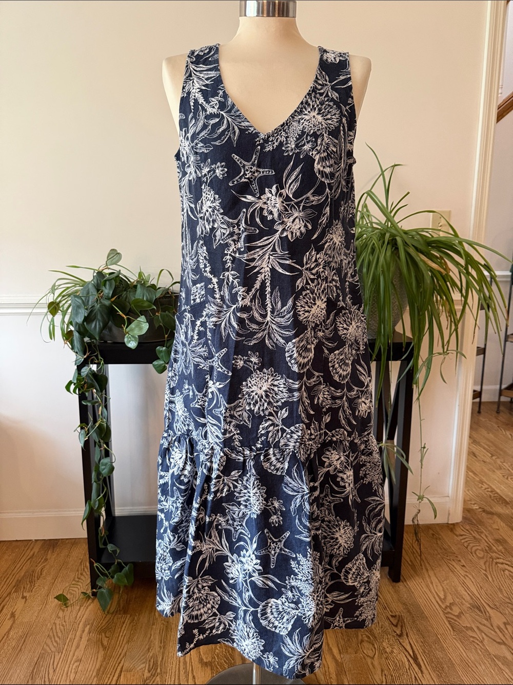 Garnet Hill Navy Linen Floral V-Neck Sleeveless Midi Dress